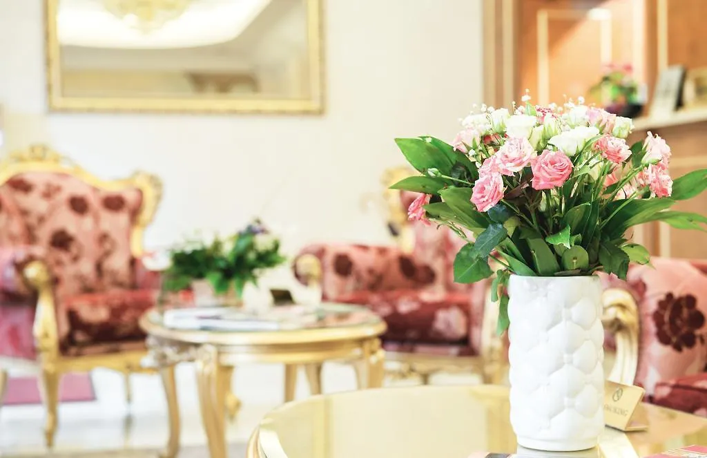 Optima Collection Podil Plaza Hotel Kyiv